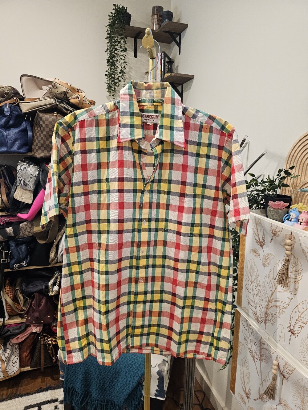 Vintage Classic Men's Short-Sleeve Plaid Shirt in Red, Yellow & Green